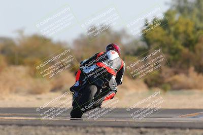 media/Dec-18-2022-SoCal Trackdays (Sun) [[8099a50955]]/Turn 7 Backside (1125am)/